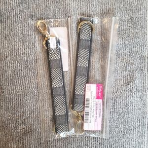 Thirty-One Hang It Up Key Fob